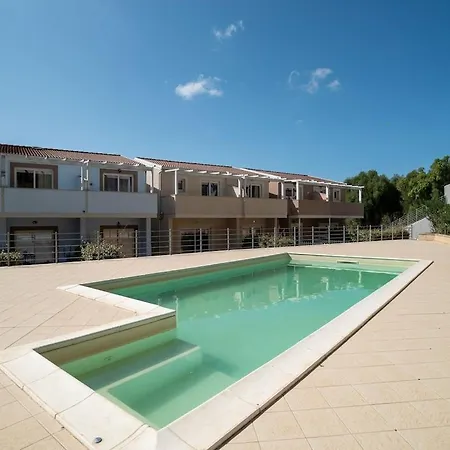 Simple Holiday In With Shared Swimming Pool Ferienhaus Viddalba
