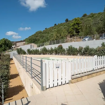 Ferienhaus Simple Holiday In With Shared Swimming Pool